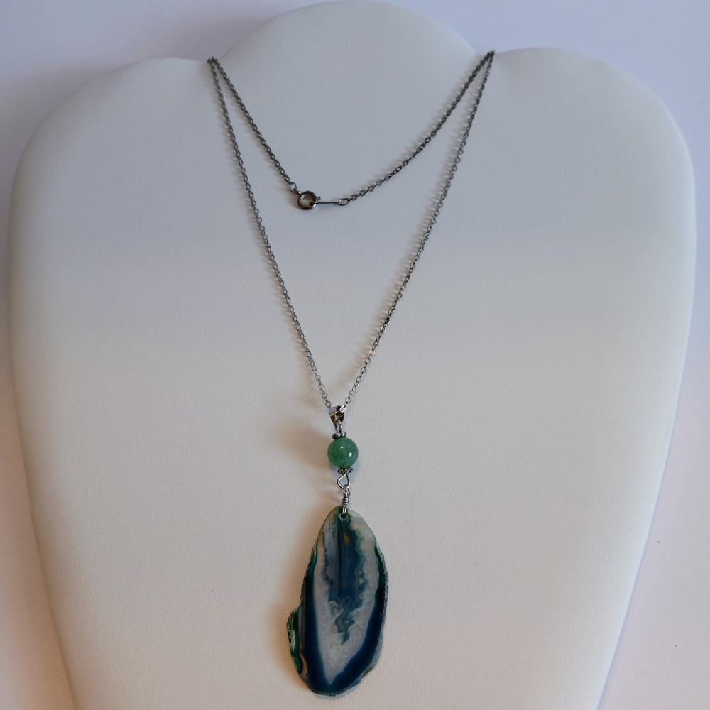 Beautiful 31" Agate Geode Slice Pendant SSilver Chain Spring Ring Vibrant Color - Picture 6 of 6